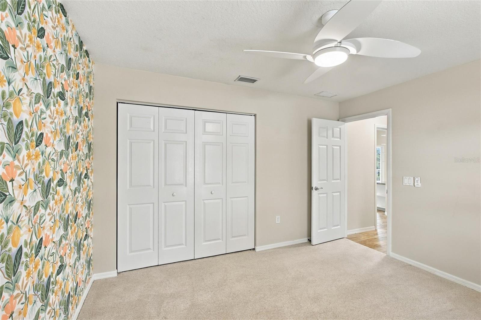 1225 OAK TREE LN — photo 21