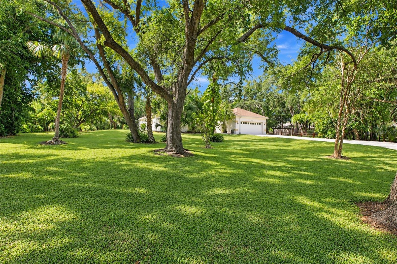 1225 OAK TREE LN — photo 62