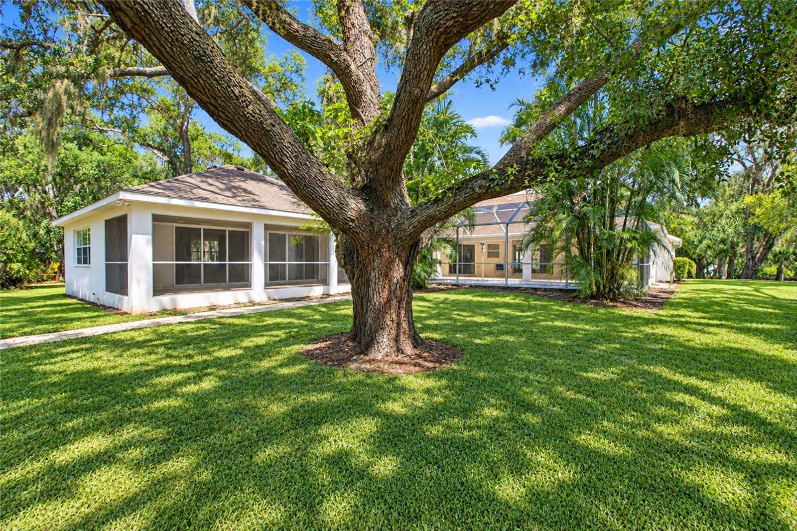 1225 OAK TREE LN — photo 26