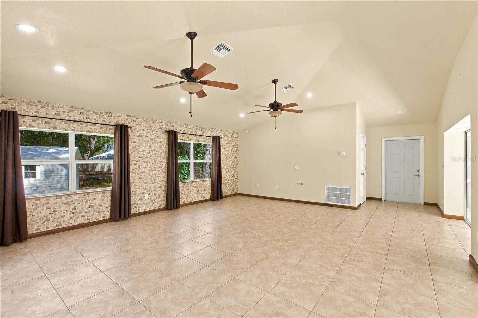 1225 OAK TREE LN — photo 40