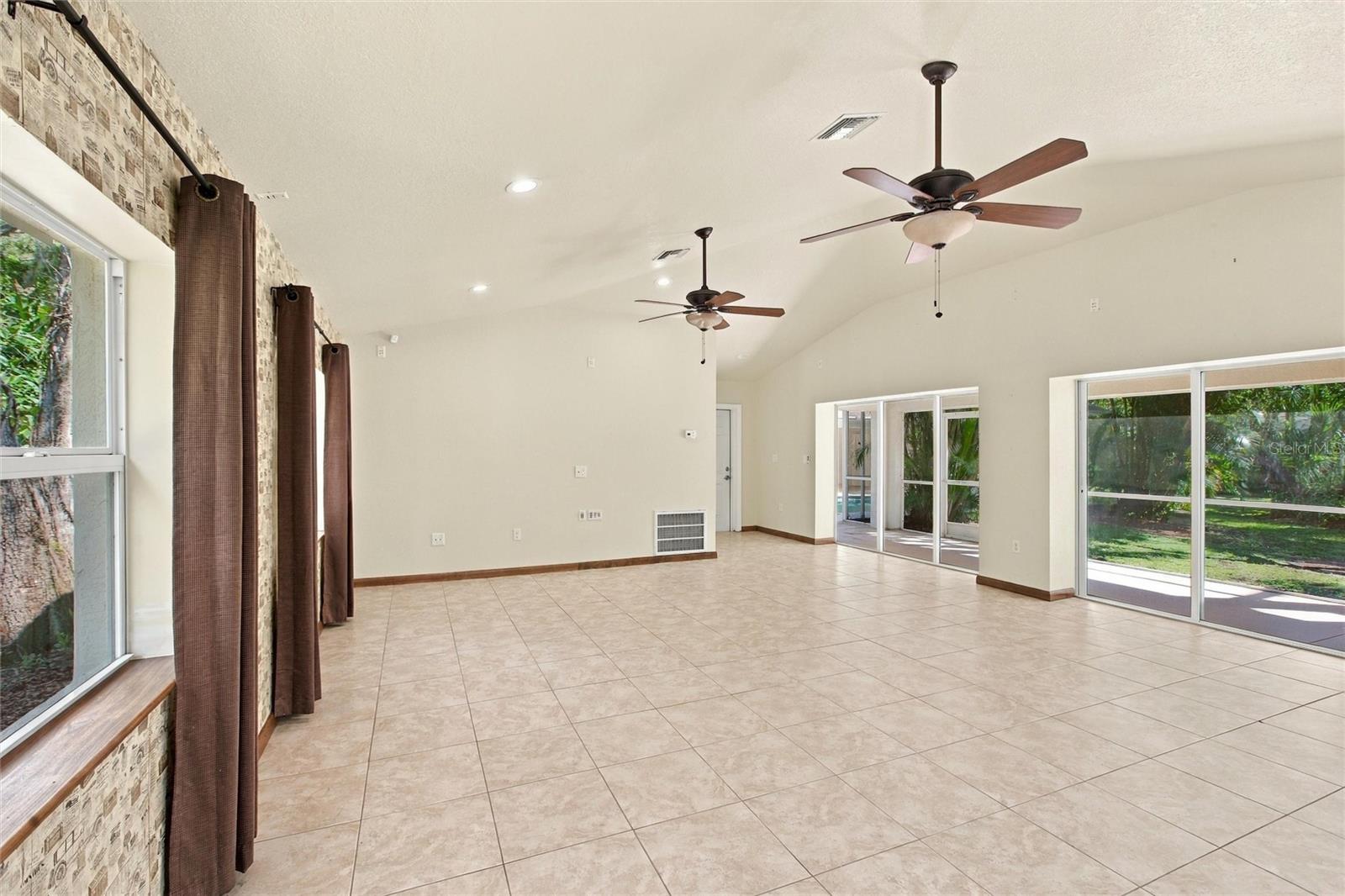 1225 OAK TREE LN — photo 23