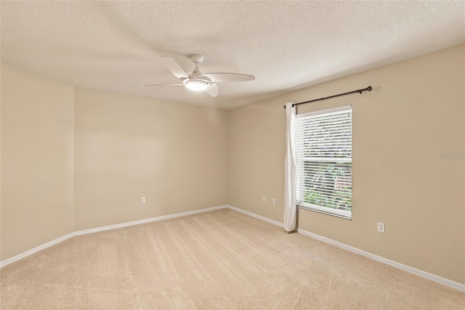 1225 OAK TREE LN — photo 18