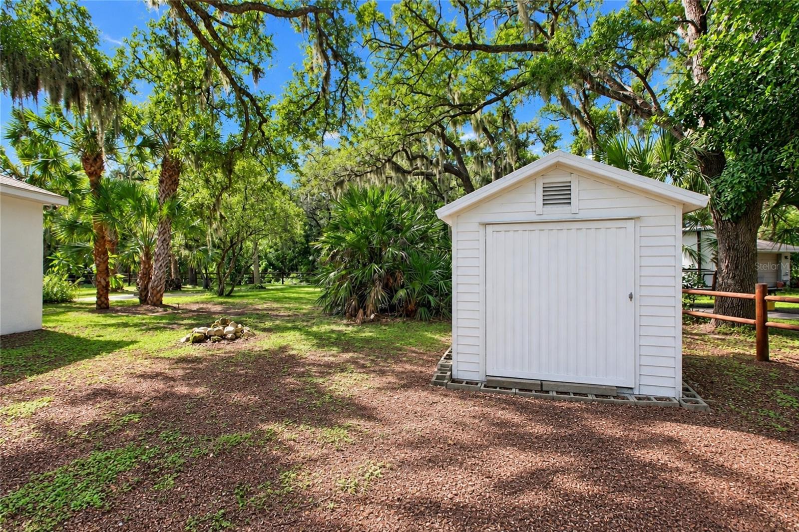 1225 OAK TREE LN — photo 60