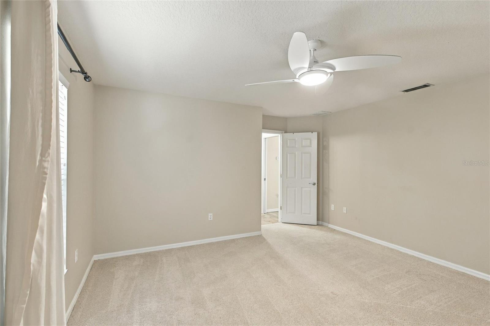 1225 OAK TREE LN — photo 19