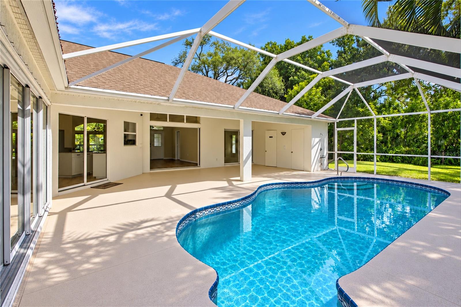 1225 OAK TREE LN — photo 15