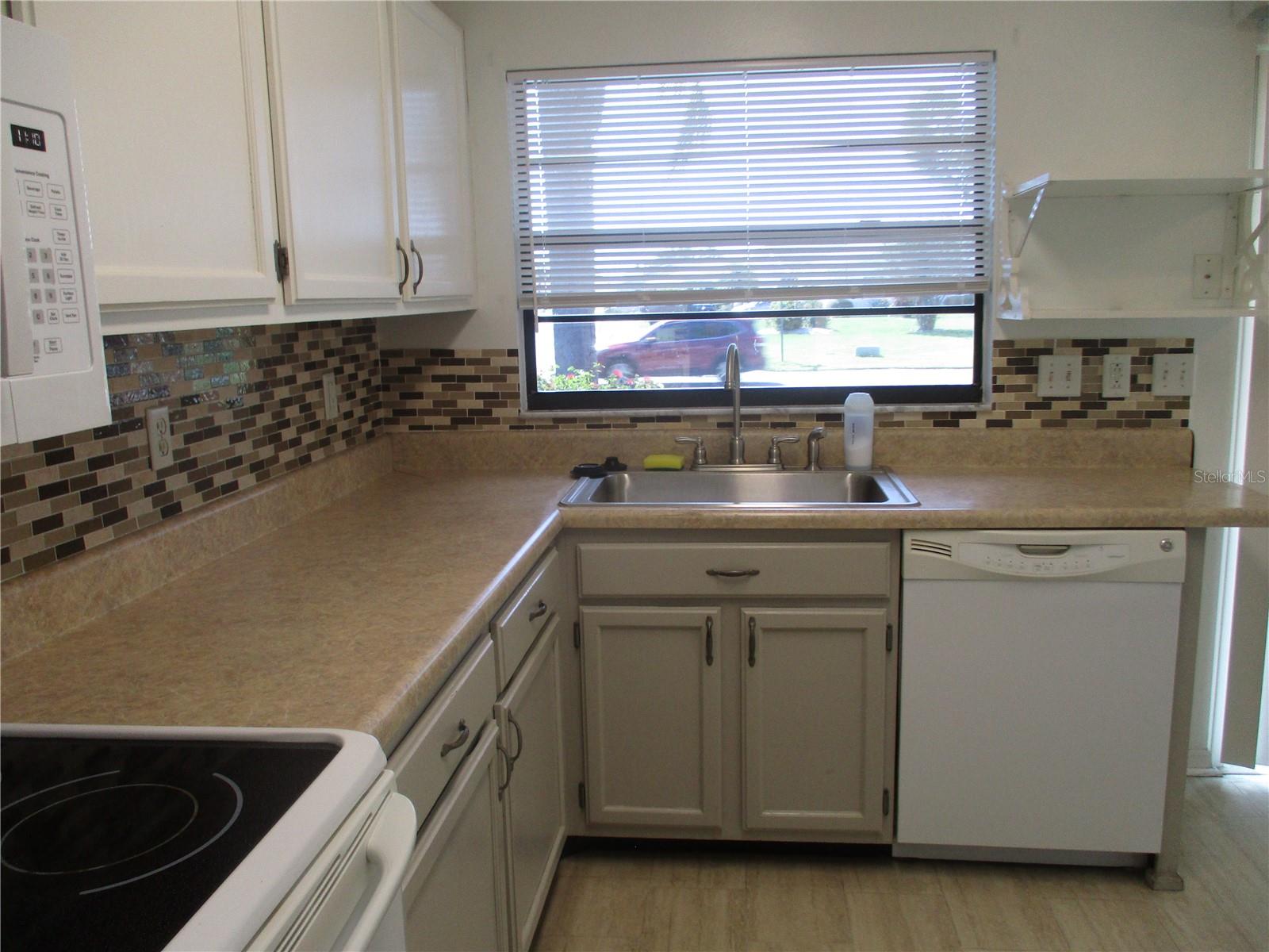 1703 AURA CT — photo 5