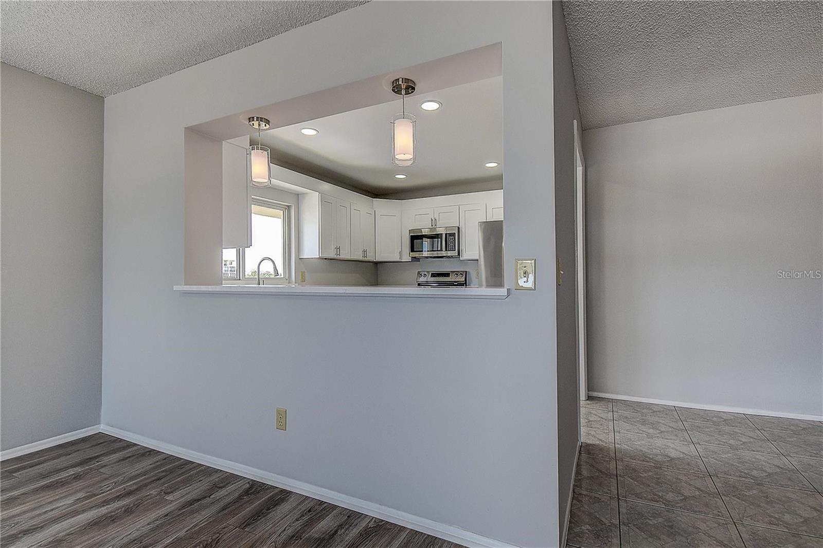 100 BLUFF VIEW DR #514A — photo 8