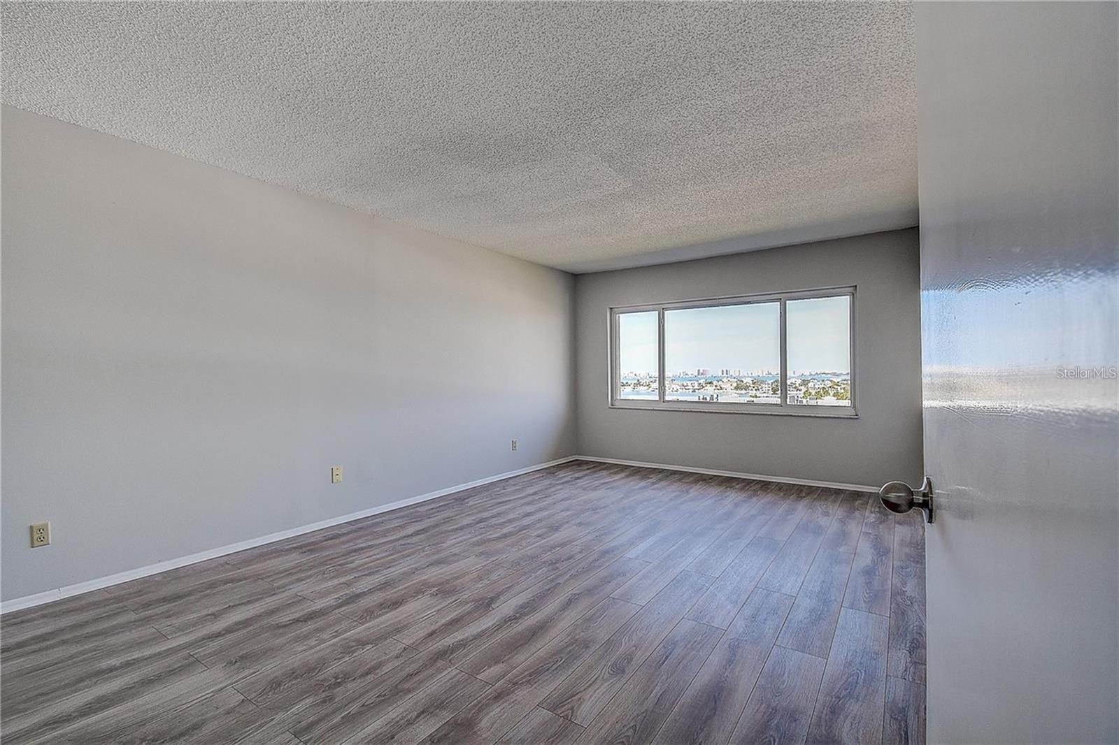 100 BLUFF VIEW DR #514A — photo 23
