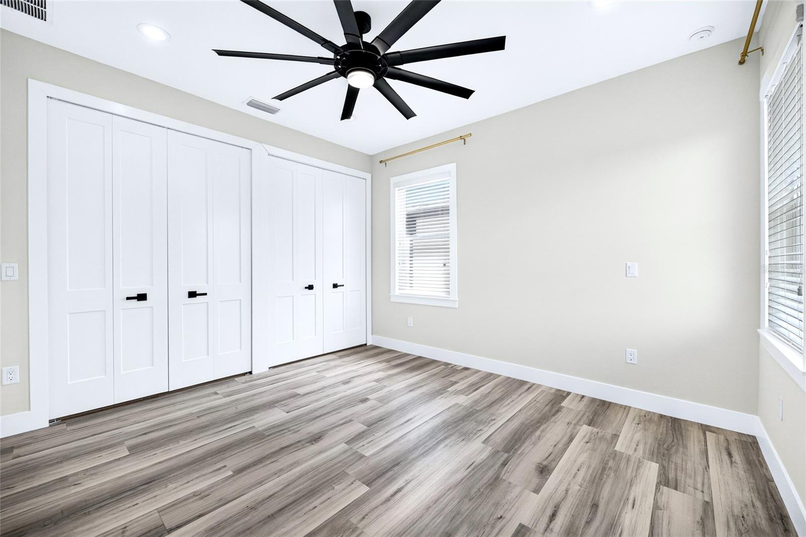 4020 W ARCH ST — photo 32