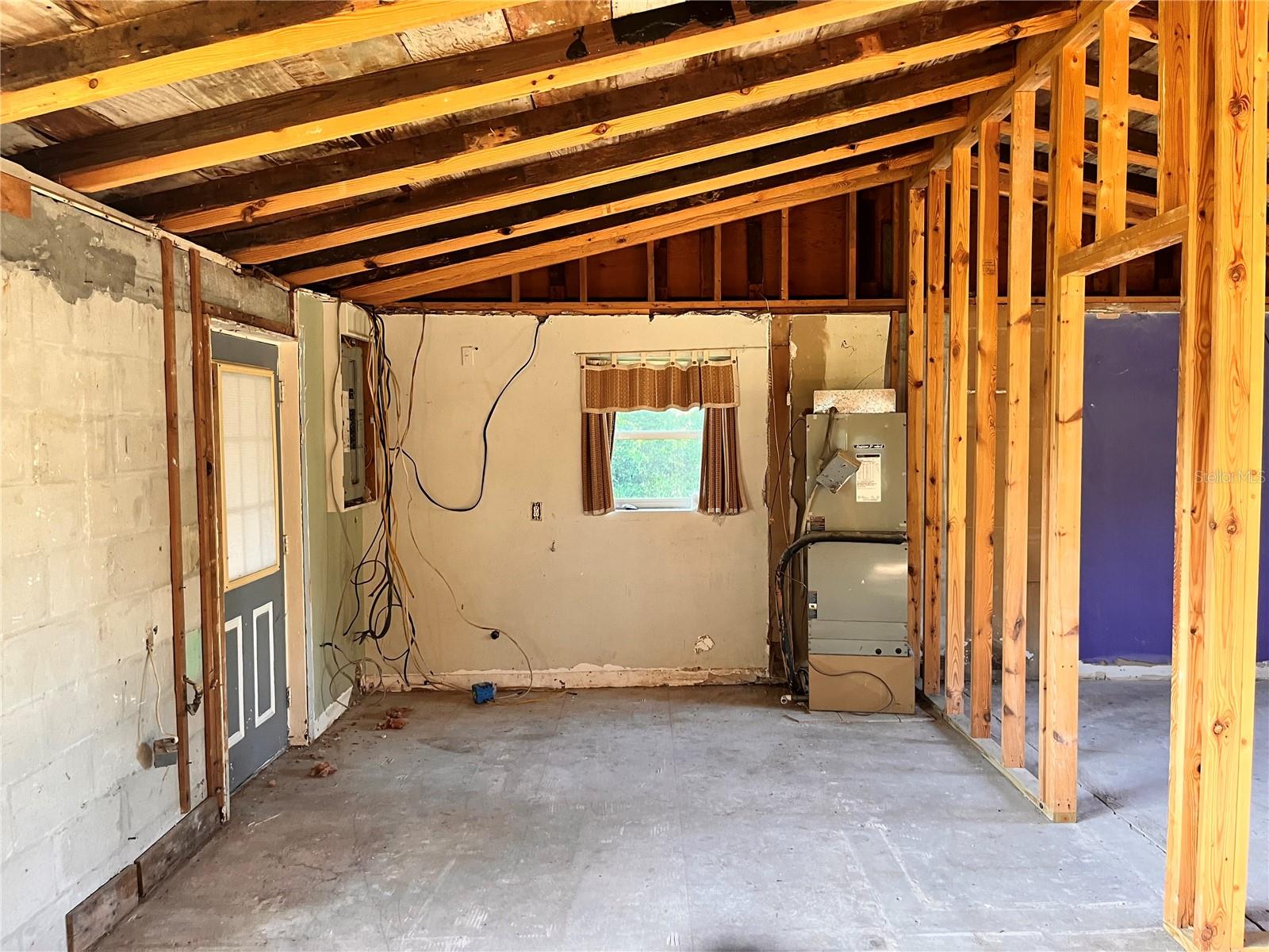 15308 BANJO DR — photo 28