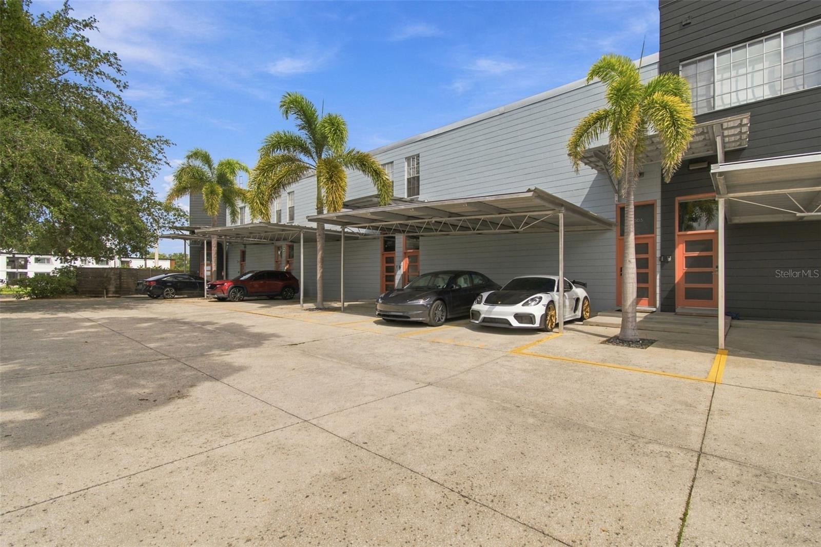 2509 W AZEELE ST — photo 44