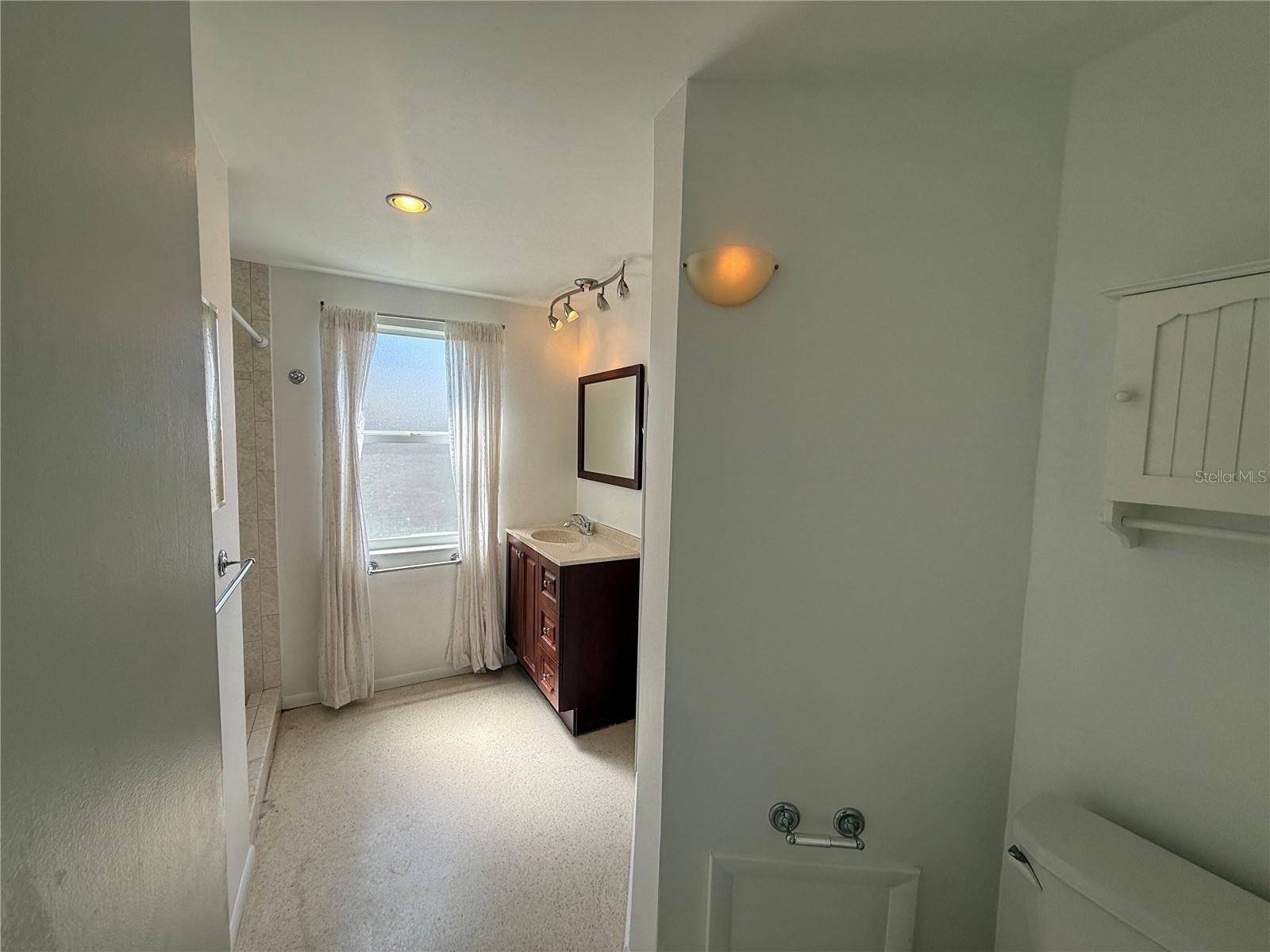 8735 DUNMORE DR — photo 17