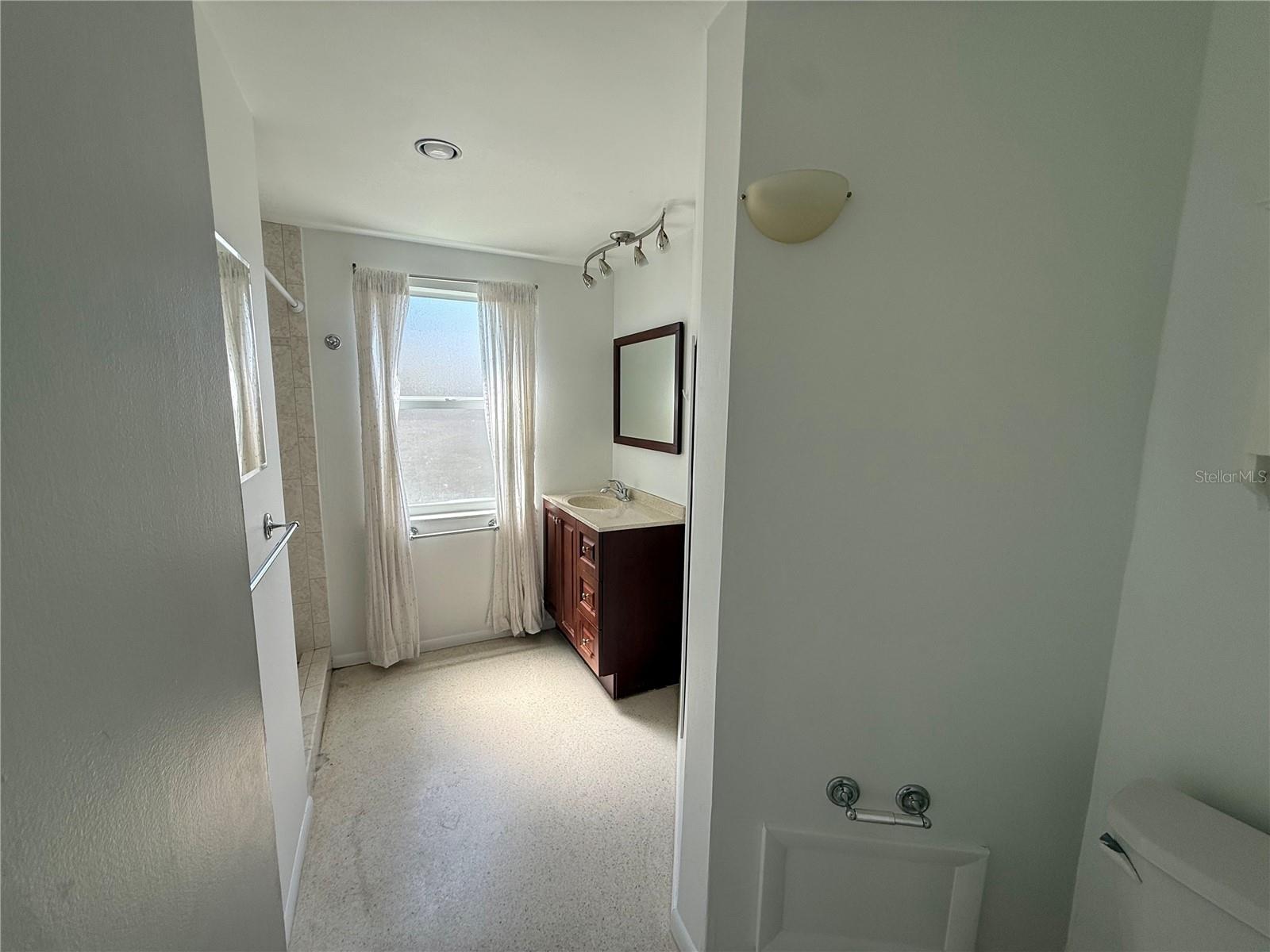 8735 DUNMORE DR — photo 13