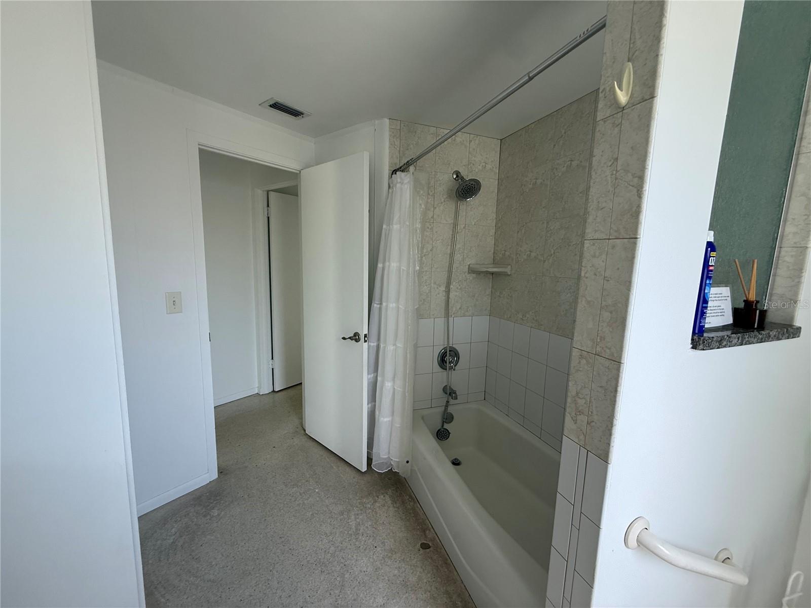 8735 DUNMORE DR — photo 12