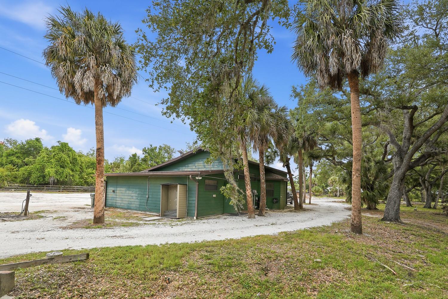 1576 RANCH RD — photo 10