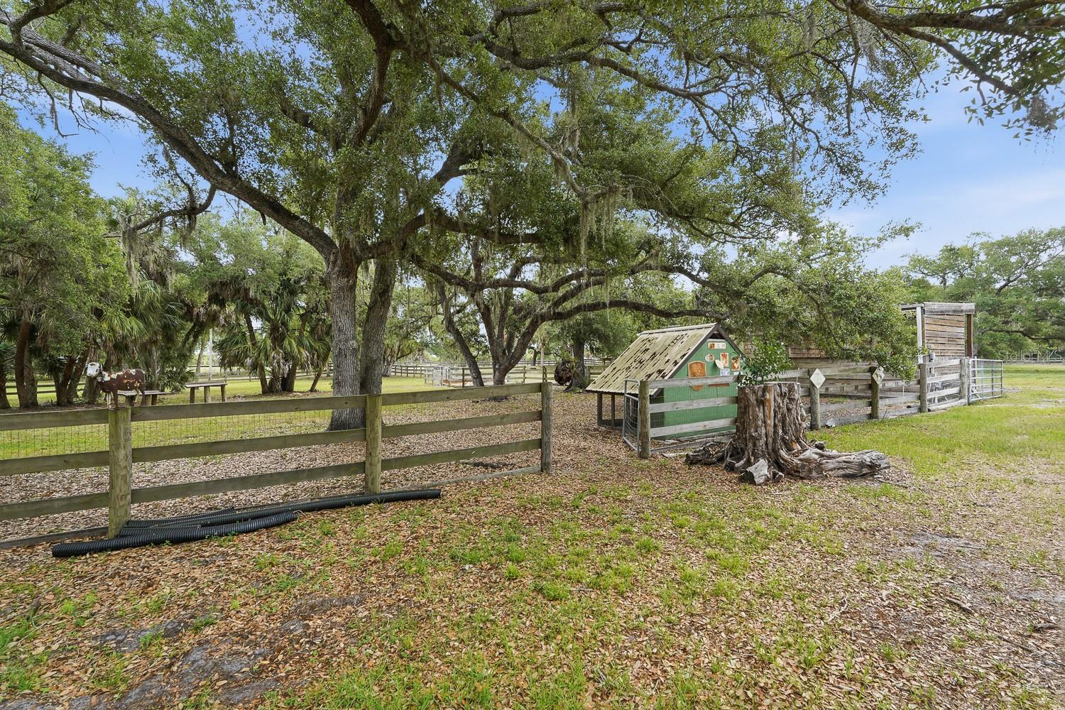 1576 RANCH RD — photo 12