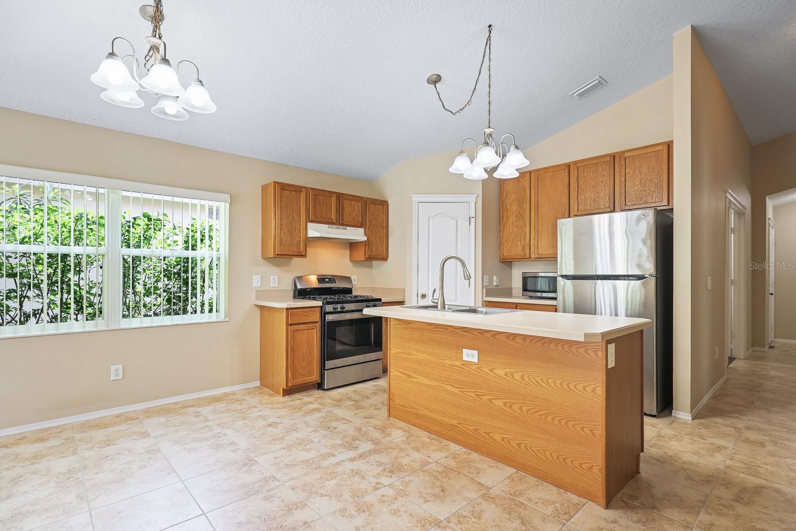 5726 TANAGERLAKE RD — photo 4