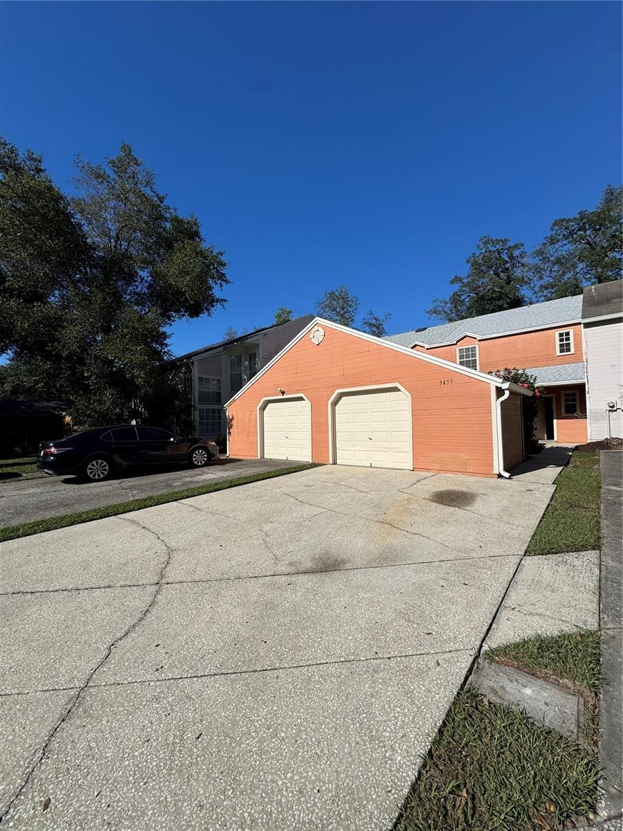 9459 FOREST HILLS CIR — photo 16