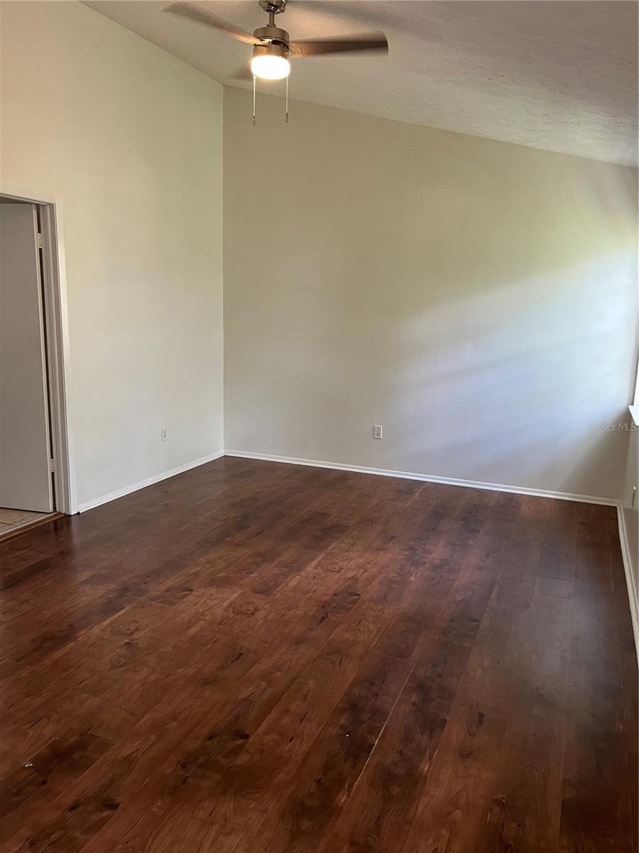 9459 FOREST HILLS CIR — photo 10