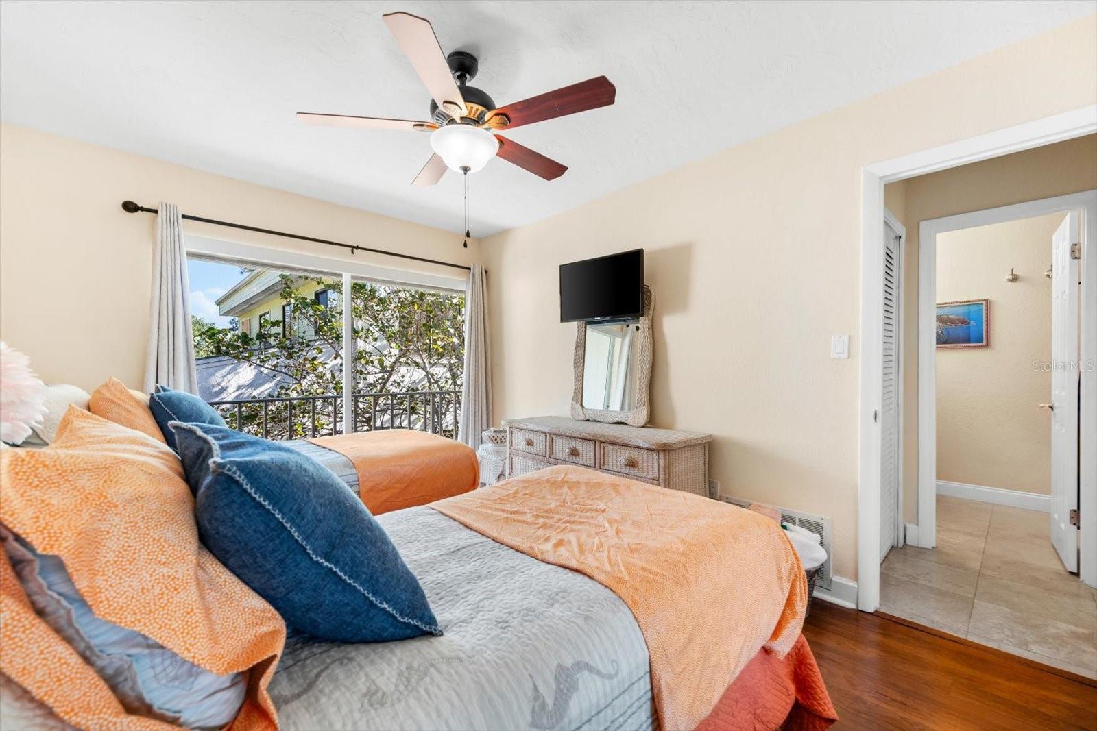 6451 ELMWOOD AVE #H — photo 40