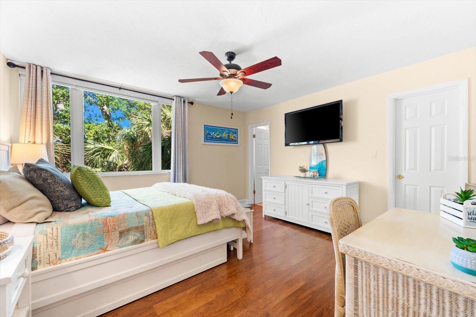 6451 ELMWOOD AVE #H — photo 42