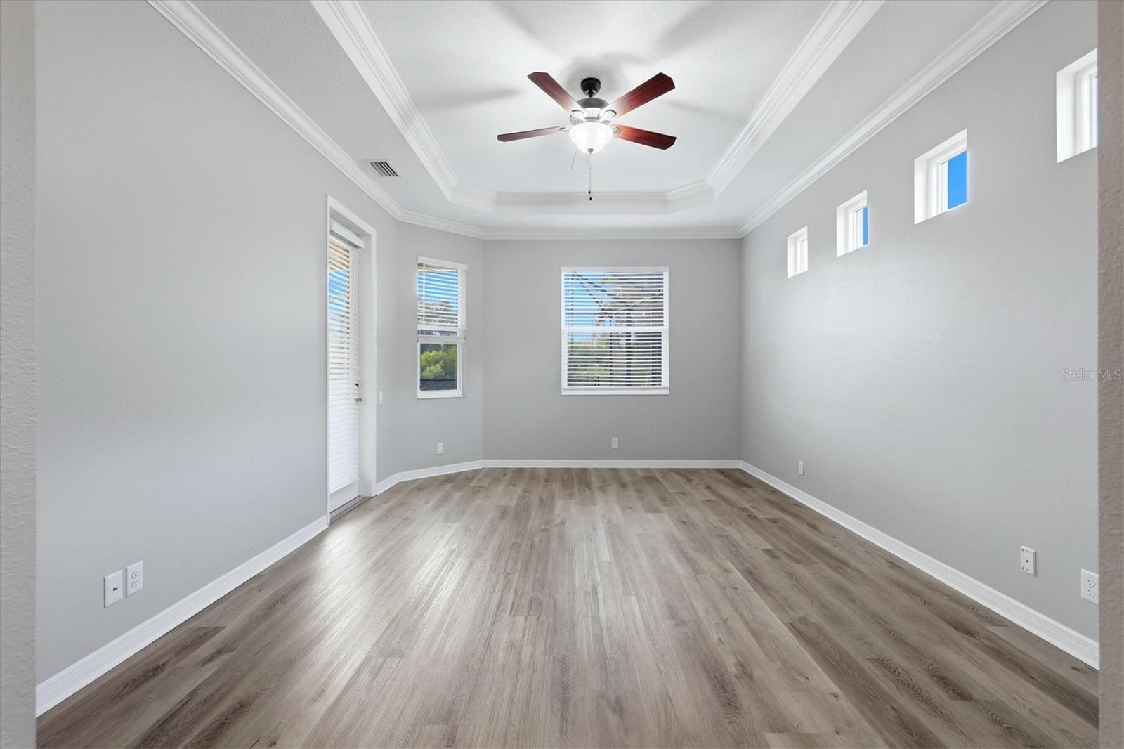 640 HONEYFLOWER LOOP — photo 23