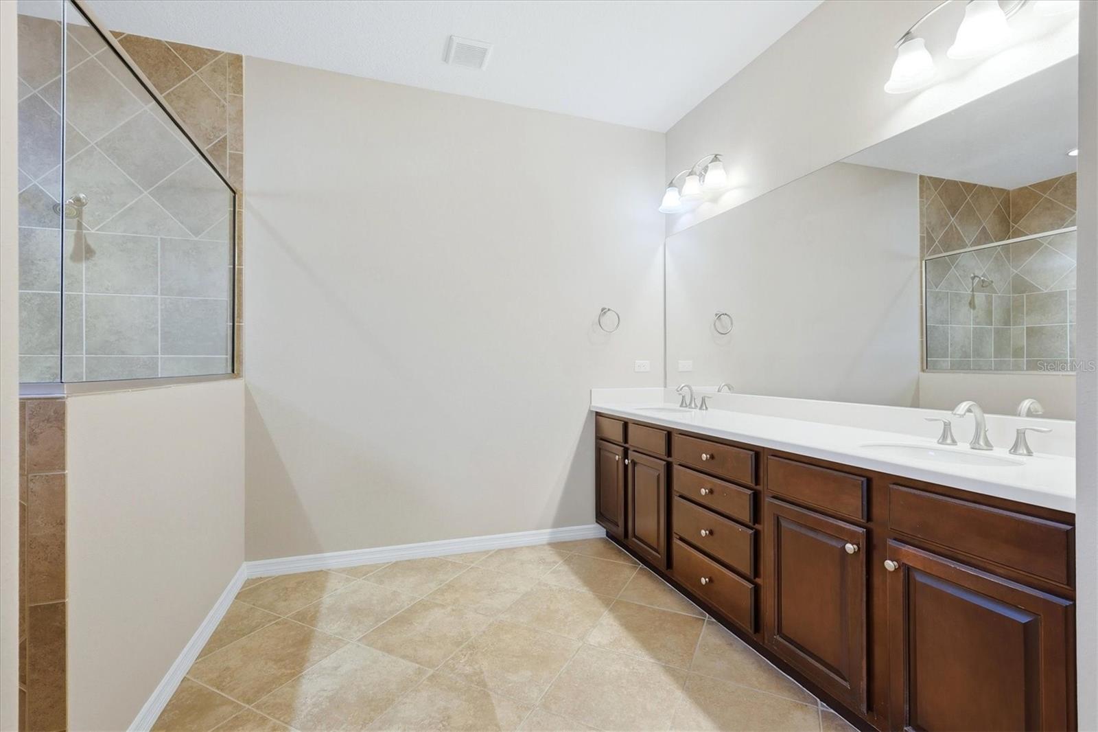 640 HONEYFLOWER LOOP — photo 26