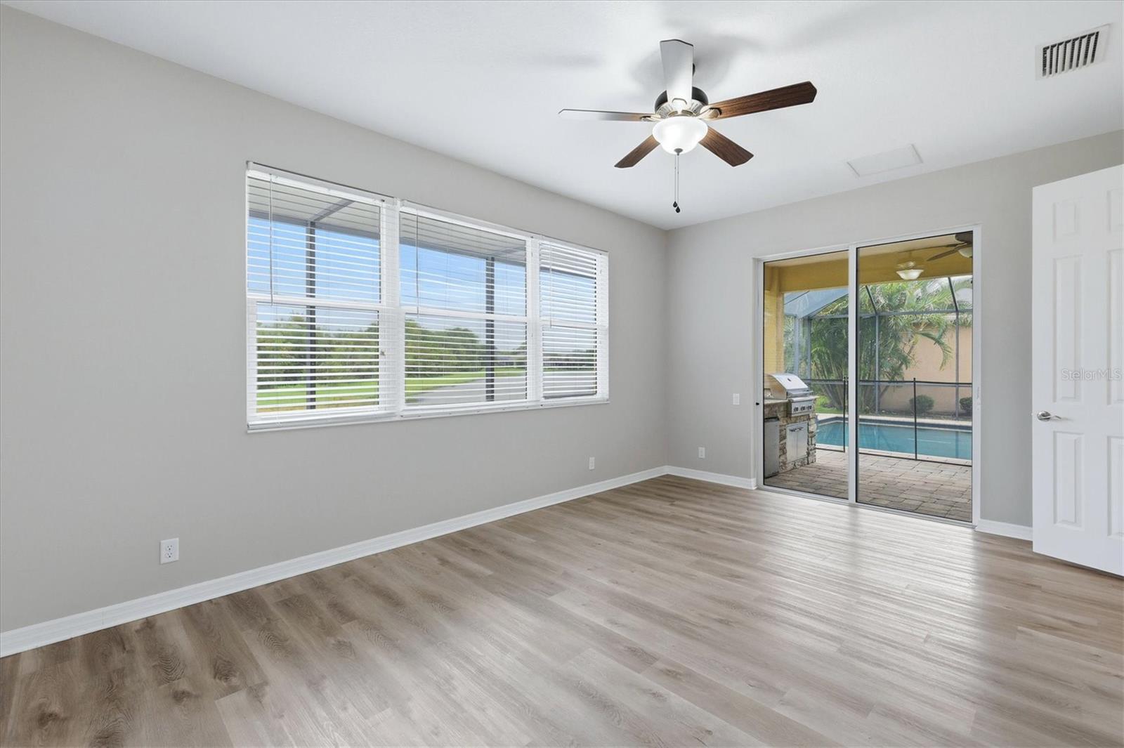 640 HONEYFLOWER LOOP — photo 30