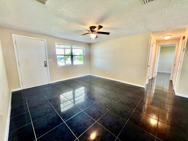 3916 CEDARWOOD DR — photo 11