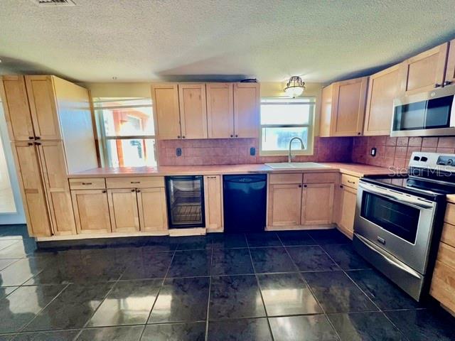 3916 CEDARWOOD DR — photo 17