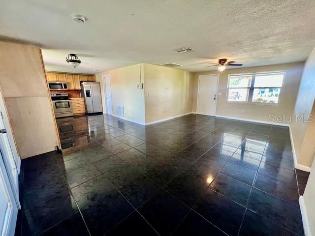 3916 CEDARWOOD DR — photo 10