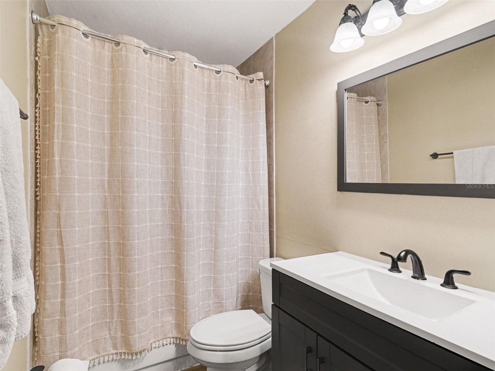 4333 CHARING CROSS RD — photo 23