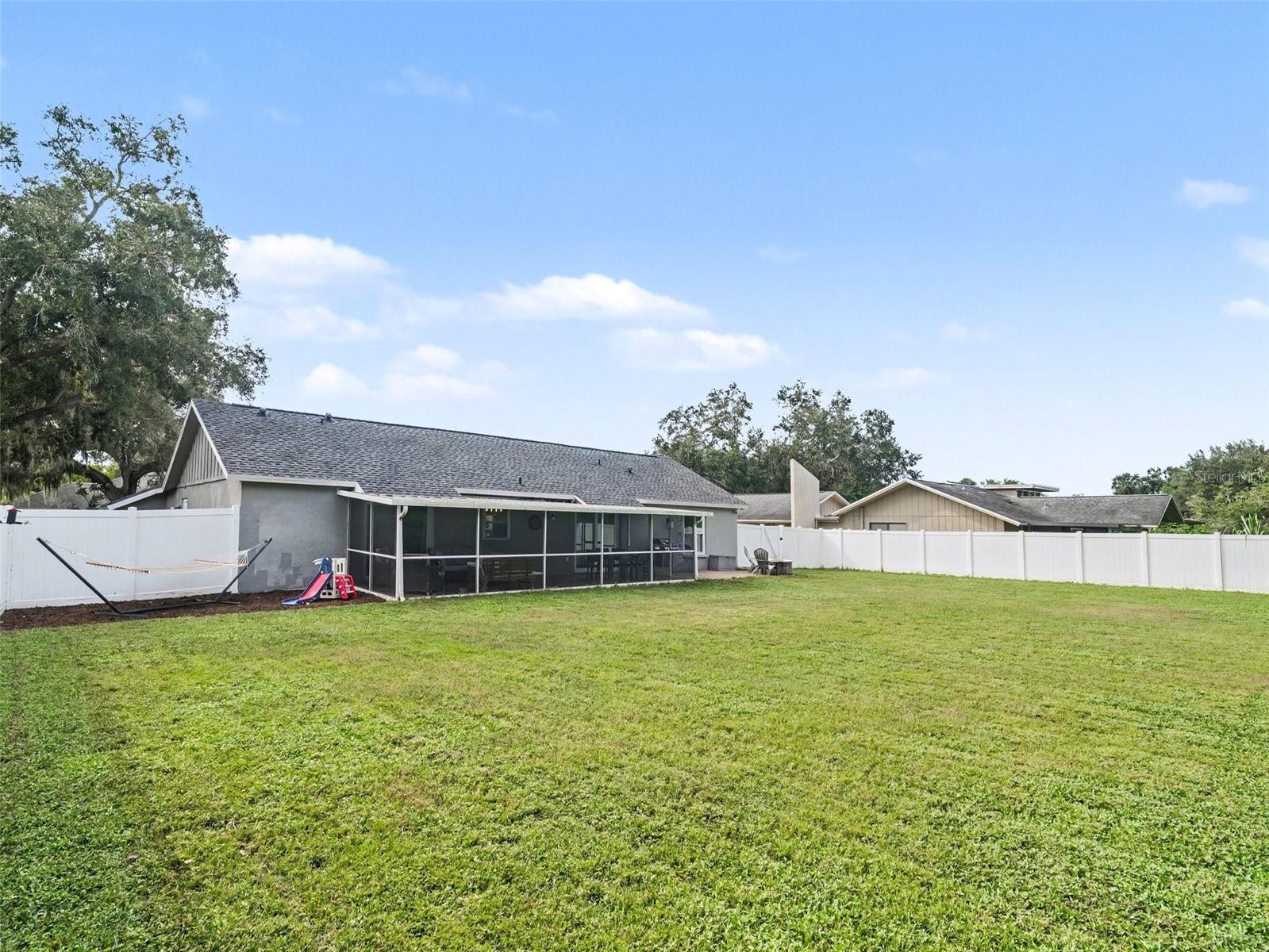 4333 CHARING CROSS RD — photo 27