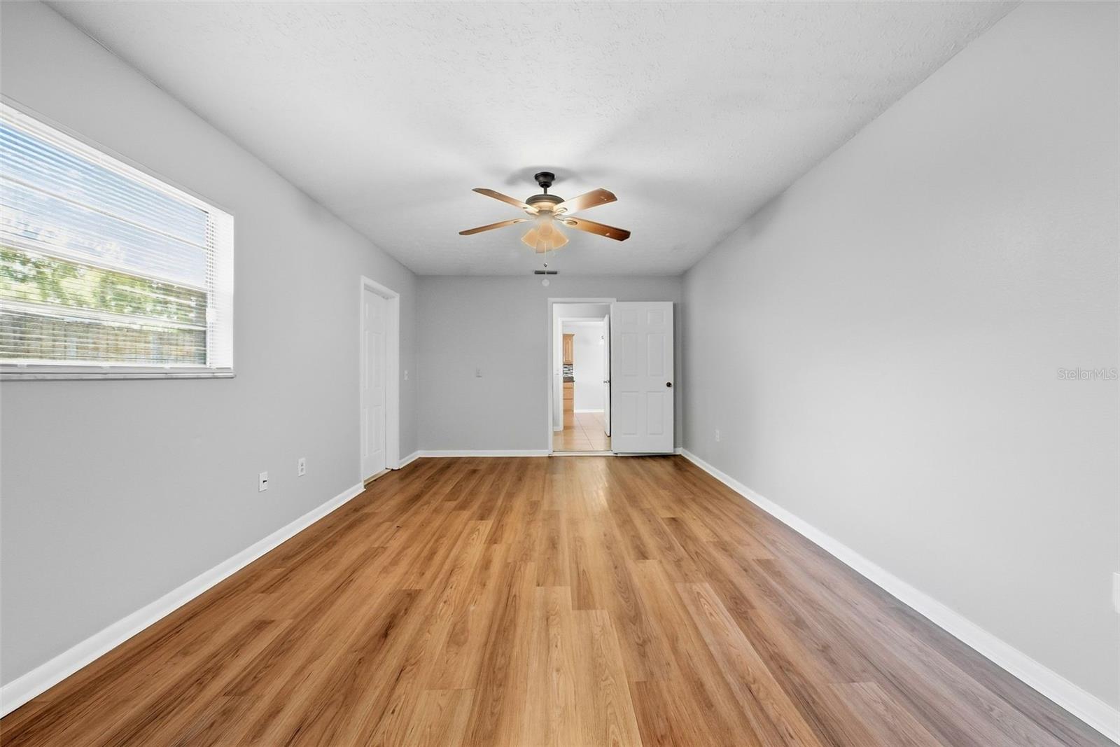 8904 N BOULEVARD — photo 18