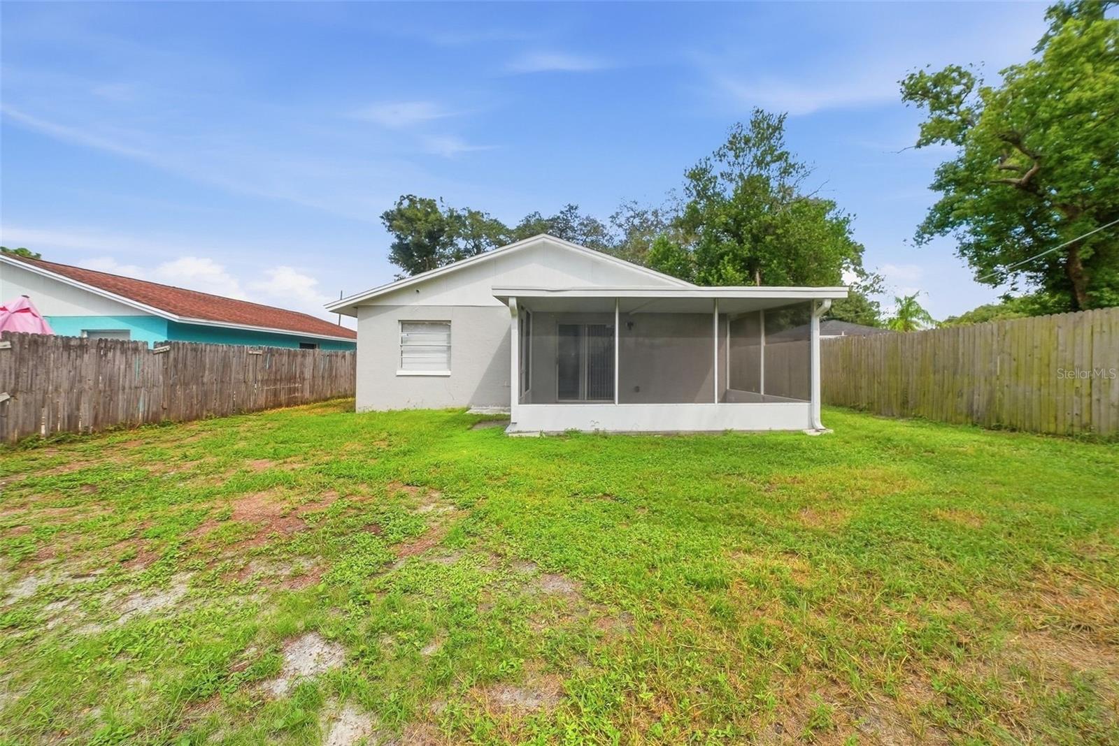 8904 N BOULEVARD — photo 34
