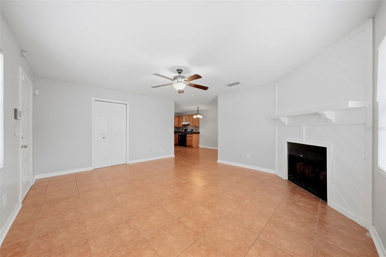 8904 N BOULEVARD — photo 7