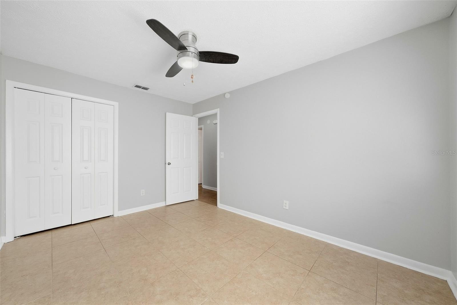 8904 N BOULEVARD — photo 25