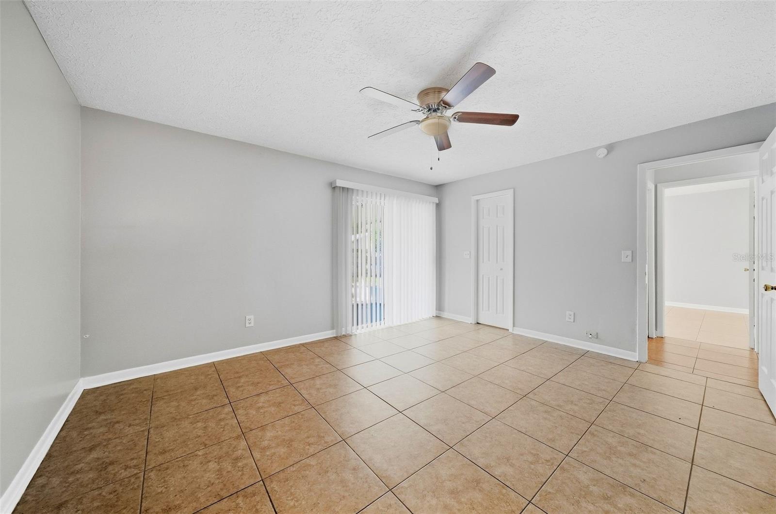 8904 N BOULEVARD — photo 28