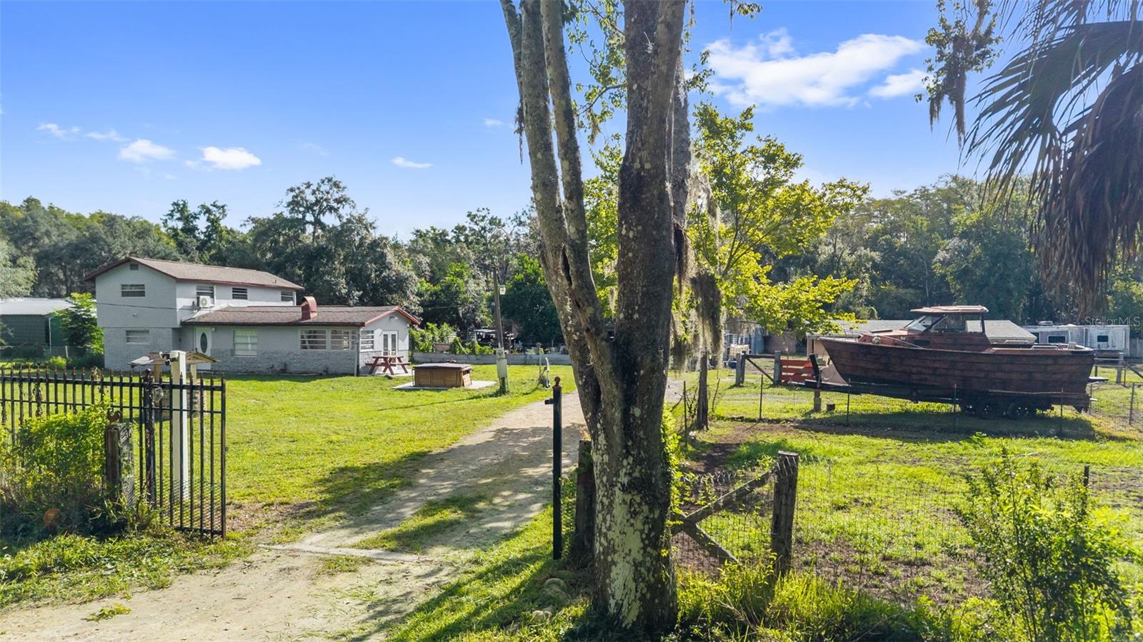 10034 BURTON ST — photo 4