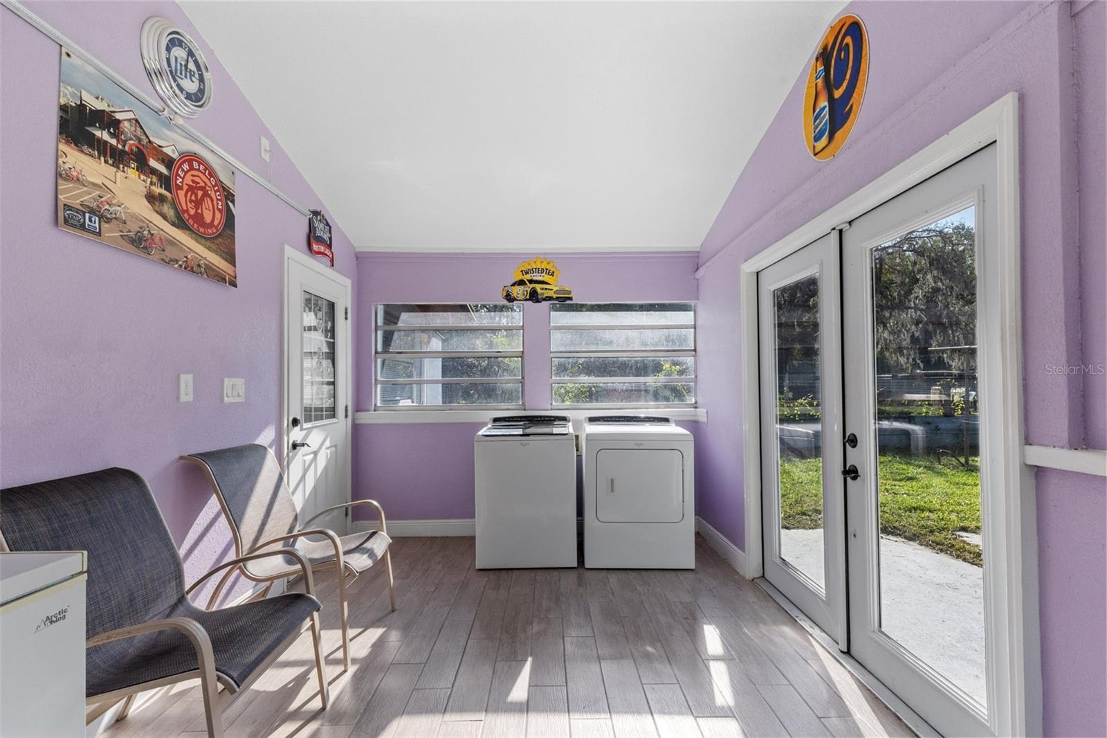10034 BURTON ST — photo 28