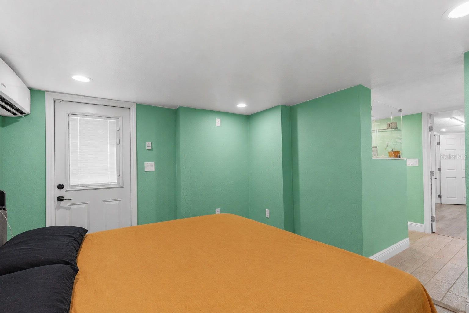 10034 BURTON ST — photo 35