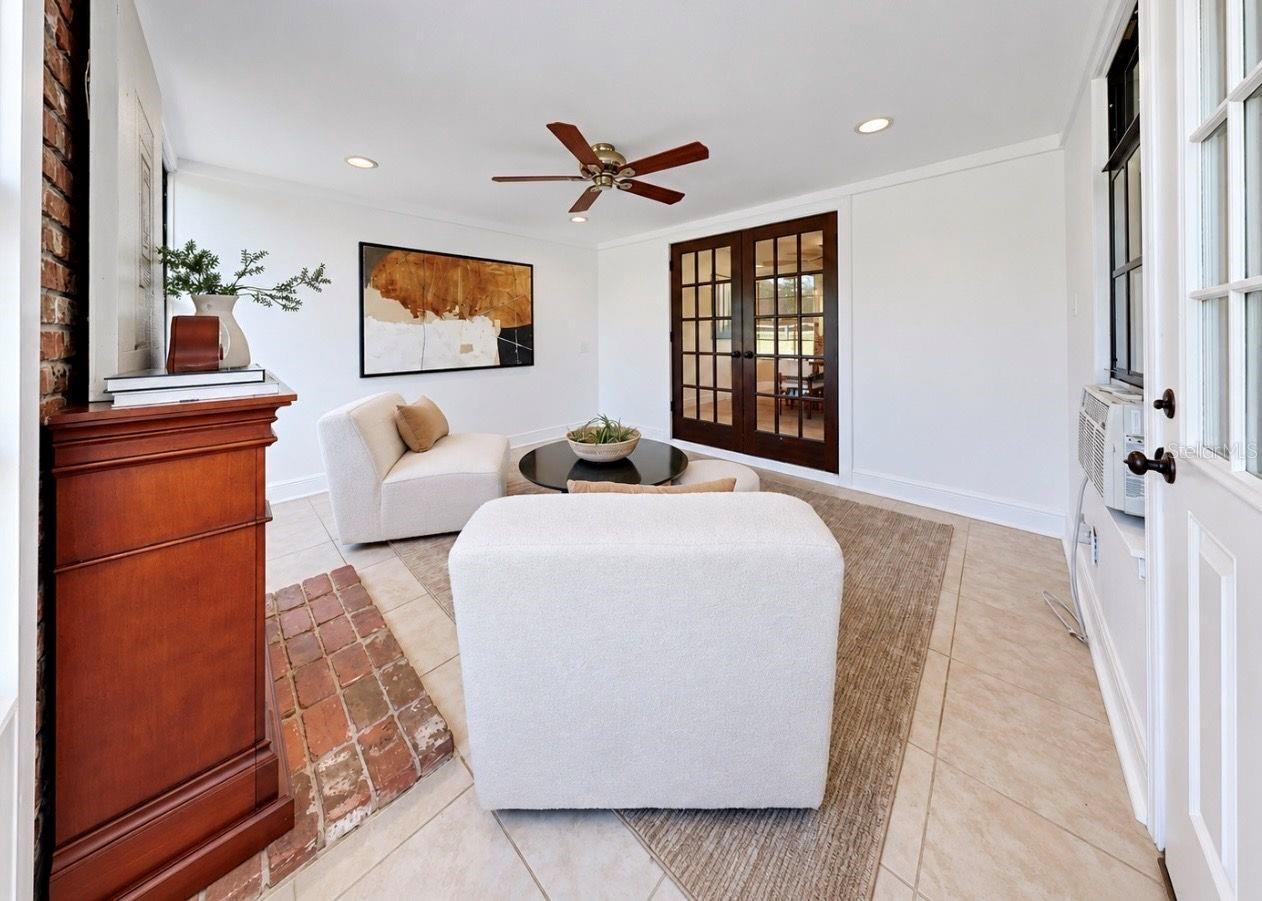 2818 SPRINGDELL CIR — photo 29