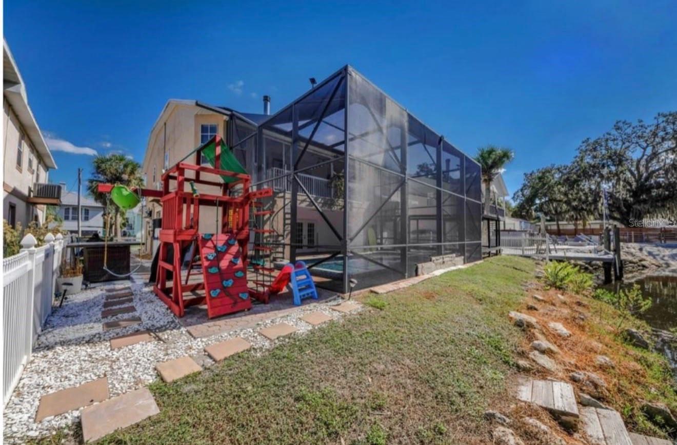 5451 TROPIC DR — photo 44