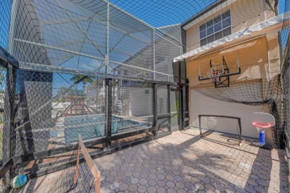 5451 TROPIC DR — photo 43