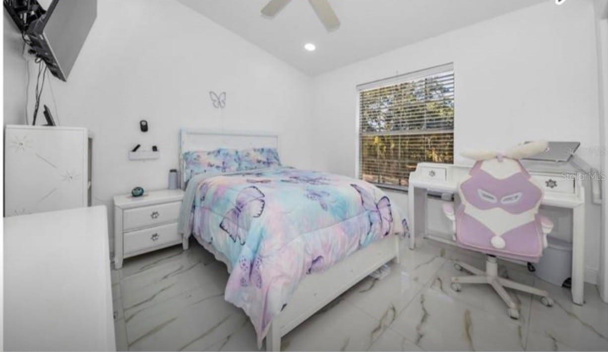 5451 TROPIC DR — photo 28