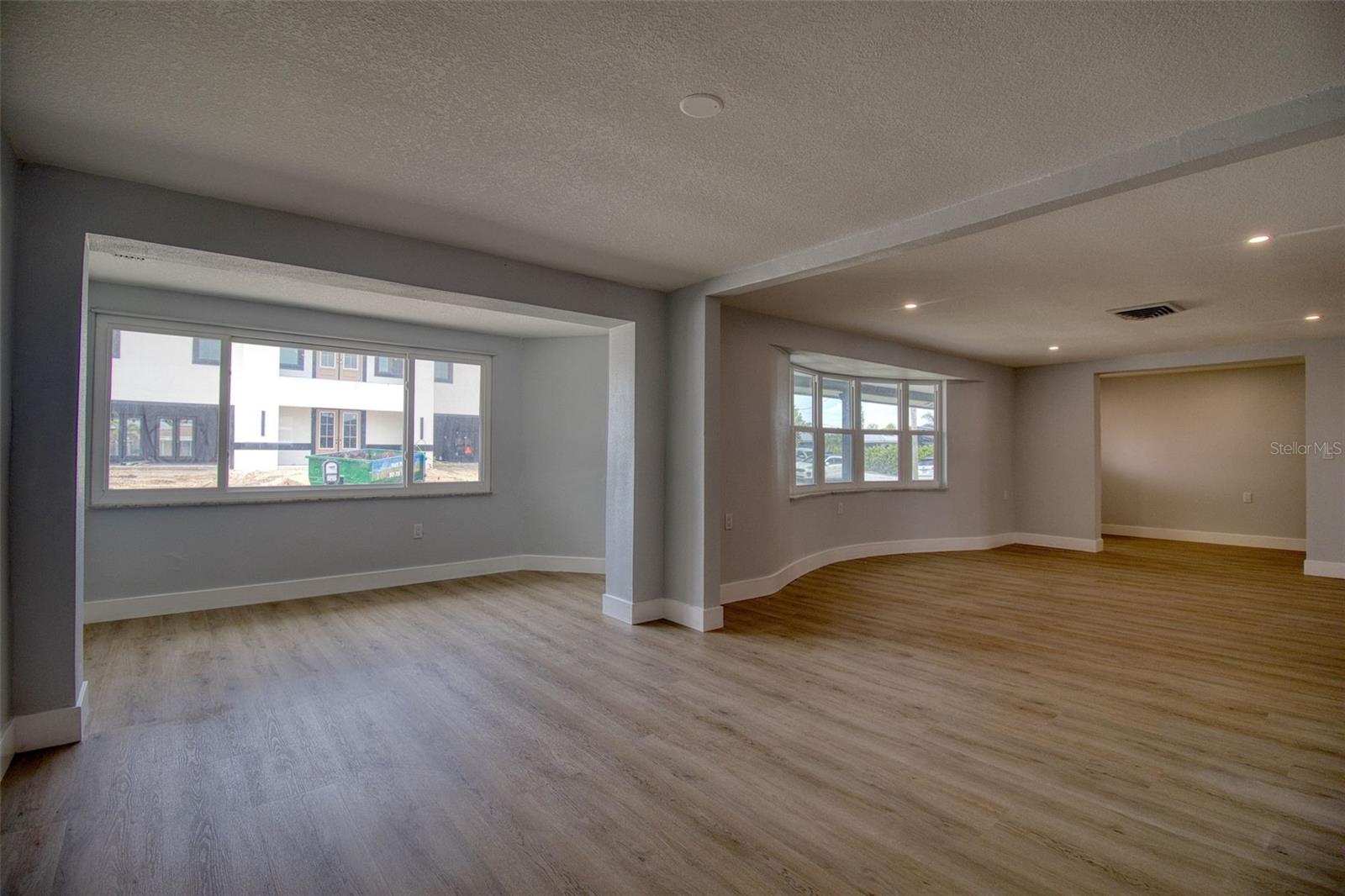 13812 MATTIX AVE — photo 11