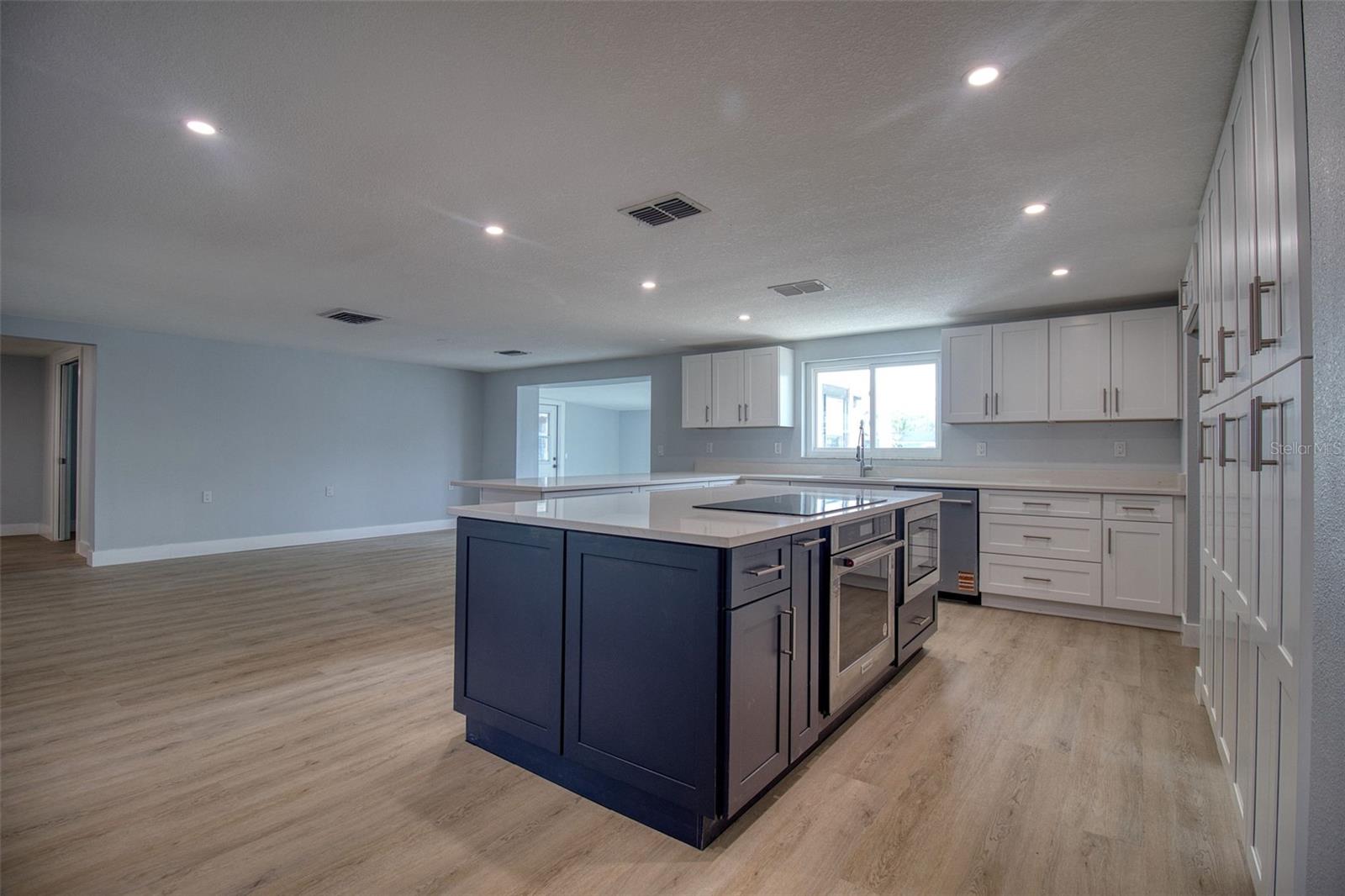 13812 MATTIX AVE — photo 14