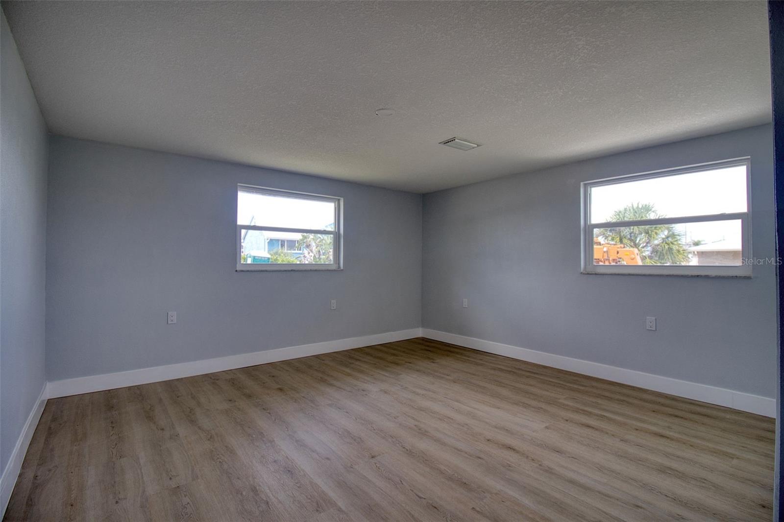 13812 MATTIX AVE — photo 34
