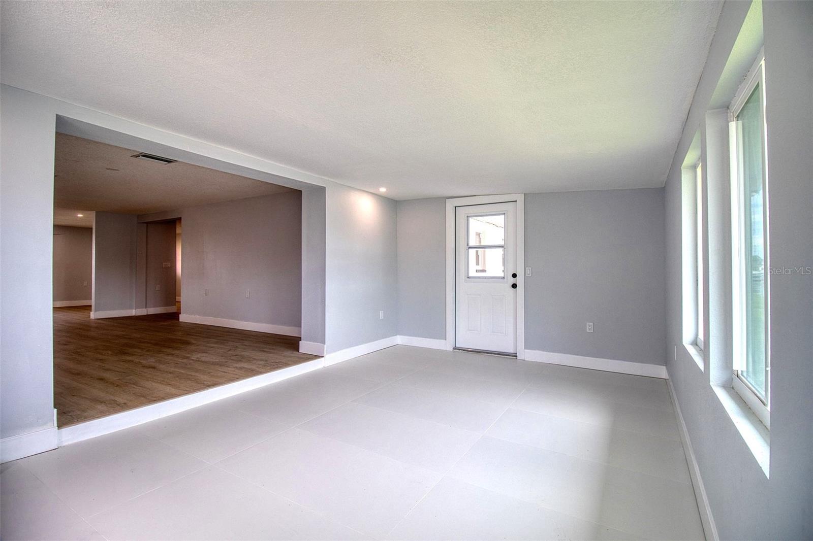 13812 MATTIX AVE — photo 22