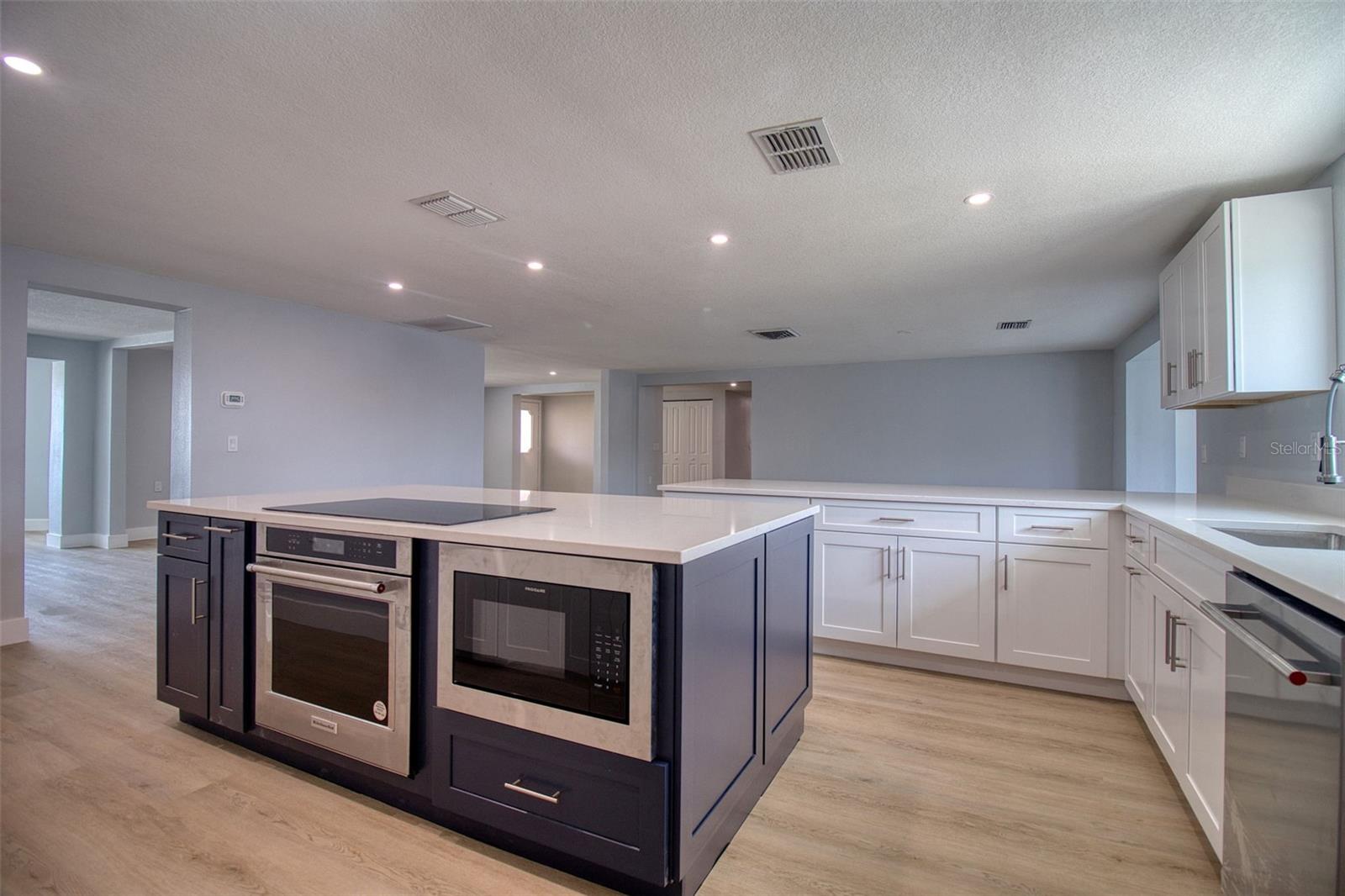 13812 MATTIX AVE — photo 19
